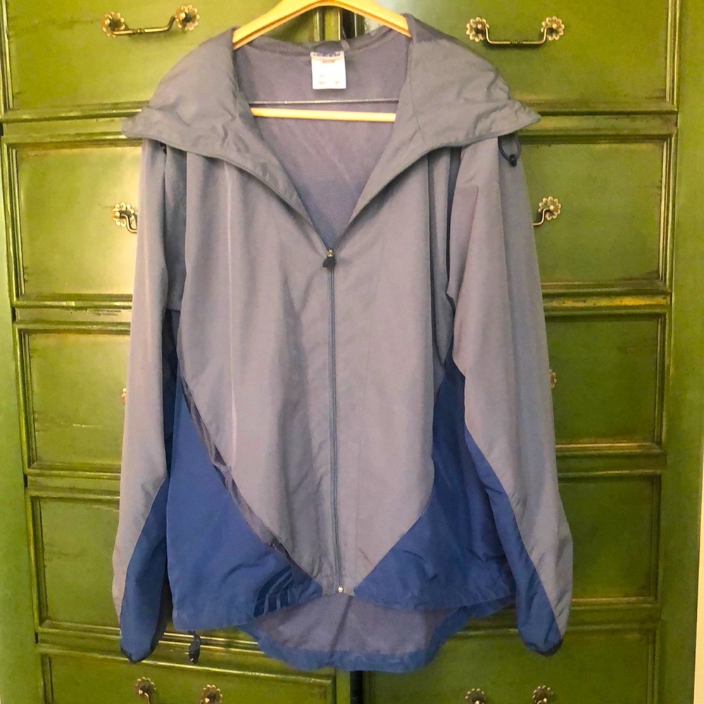 ADIDAS SZ L MENS TRAINING JACKET W/HOOD MESH INTERIOR GREAT DETAIL